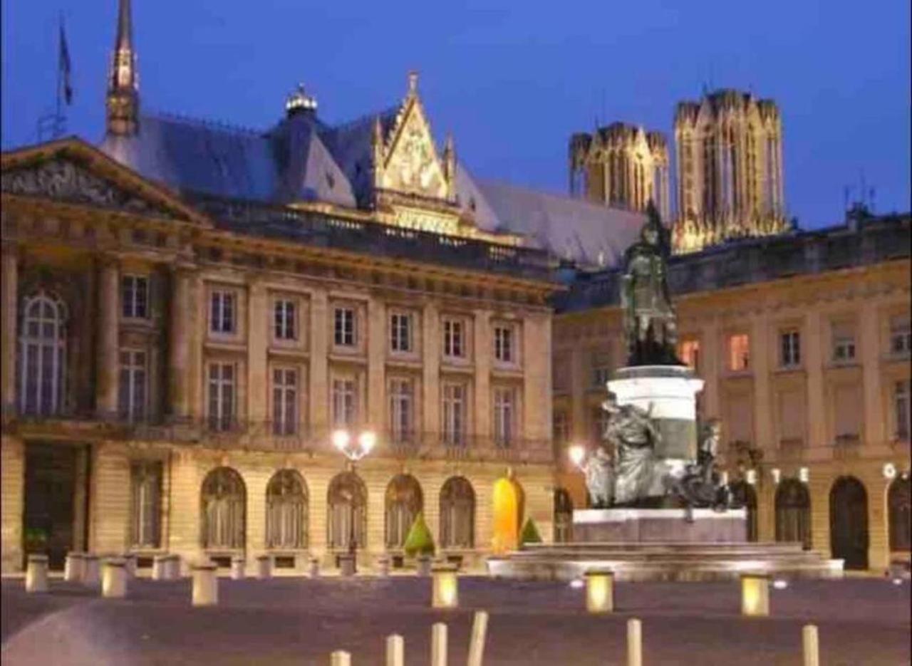 Reims Centre-Ville - 2 Chambres - 6 Personnes Au 1 Er Etage 兰斯 外观 照片
